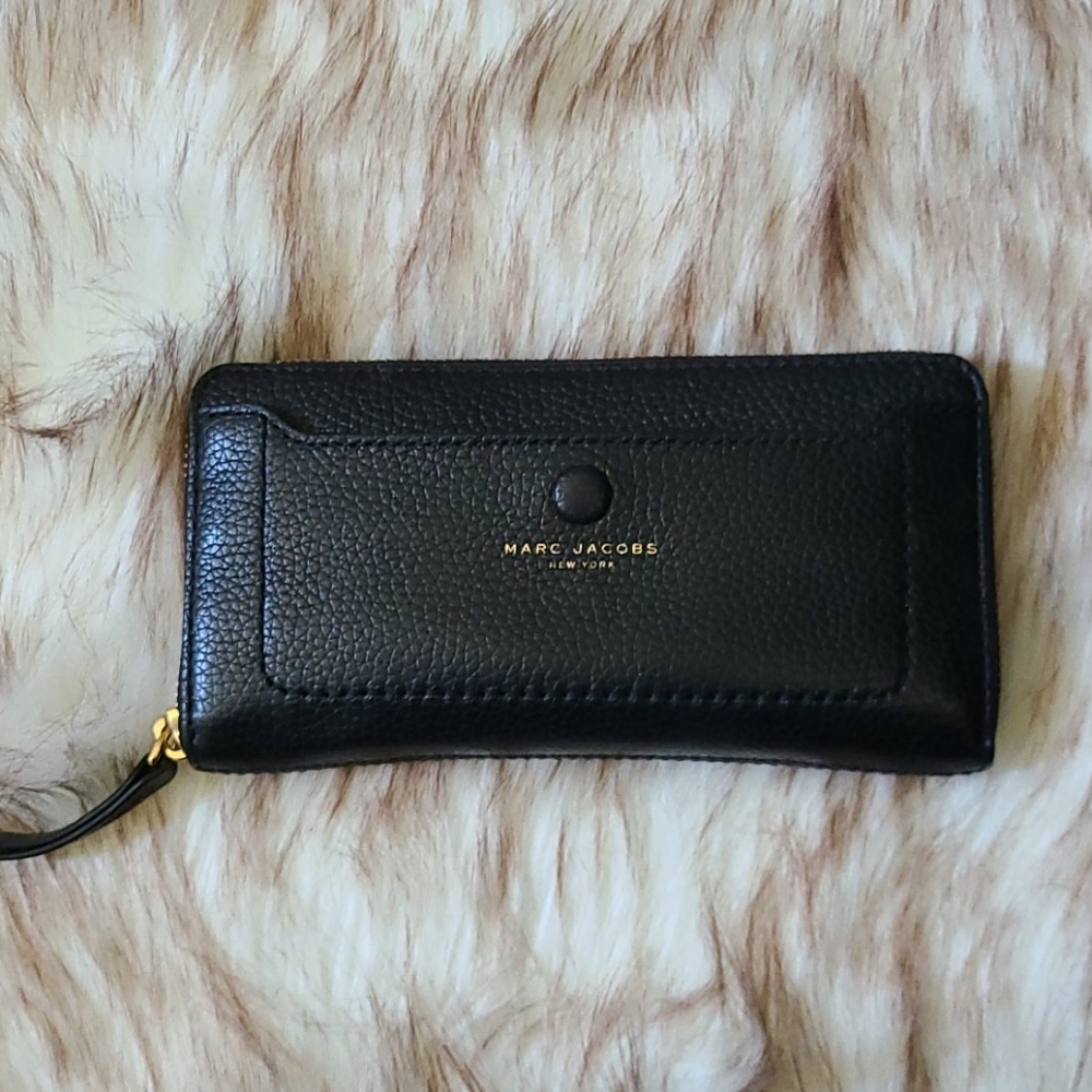 Marc Jacobs Continental Leather Wallet🖤